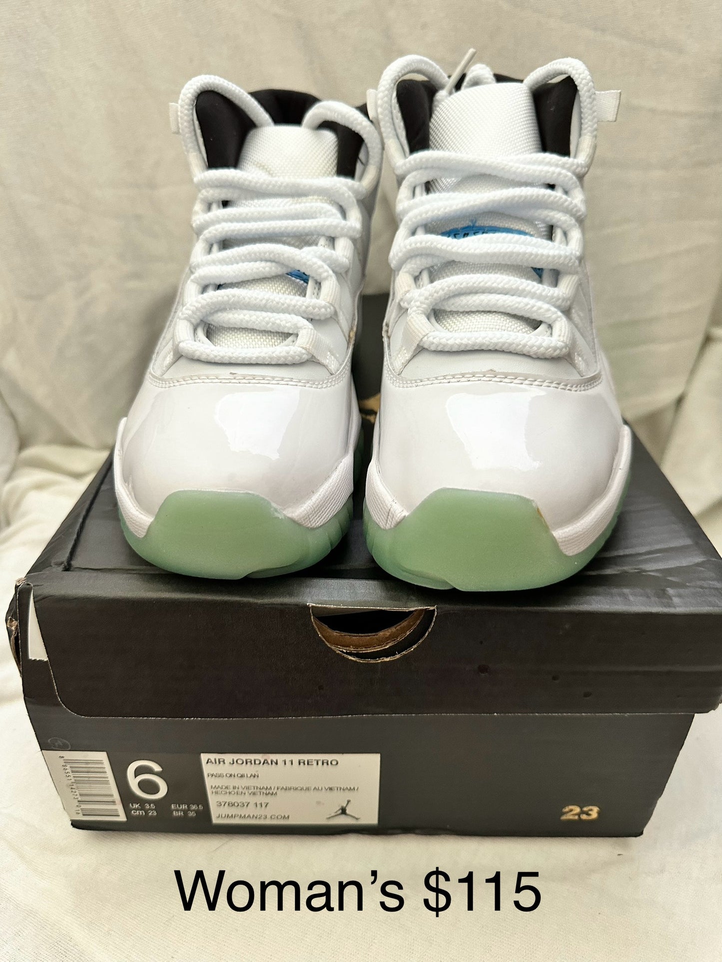Nike Air Jordan Retro 11 Bred White