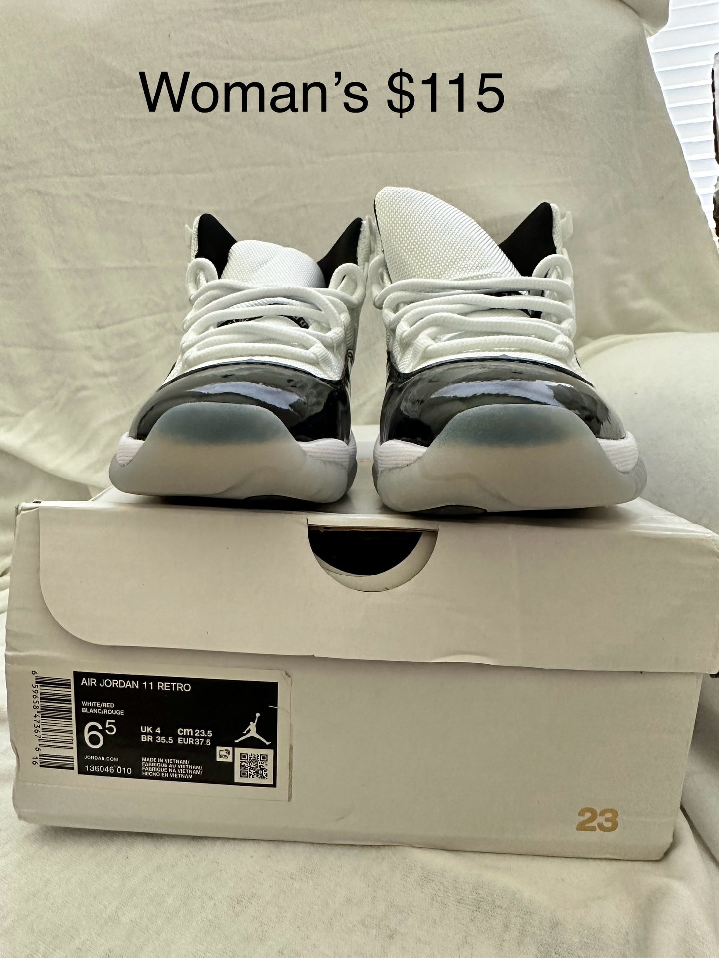 Nike Air Jordan Retro 11 Concord Gold