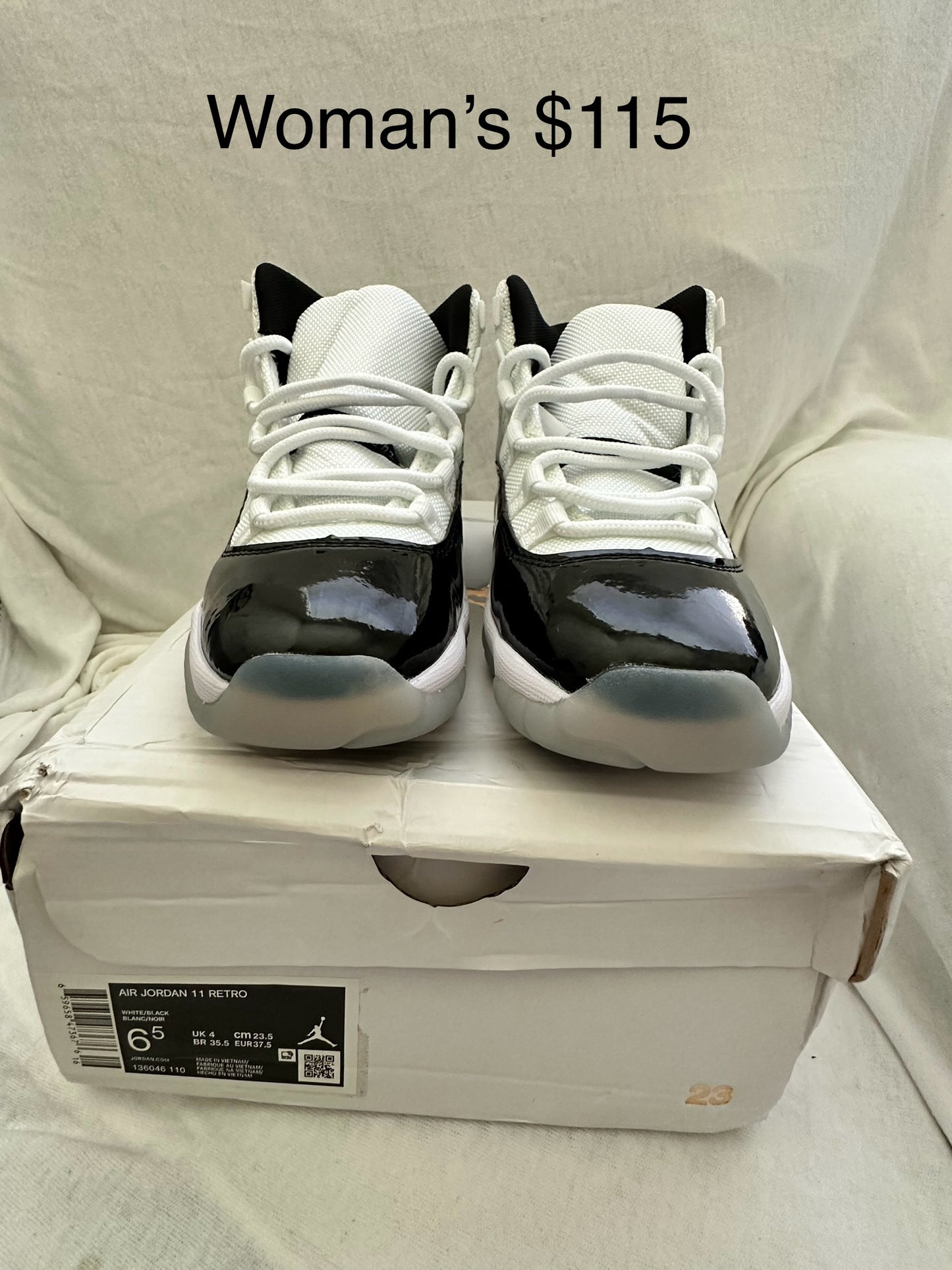 Nike Air Jordan Retro 11 Concord Gold