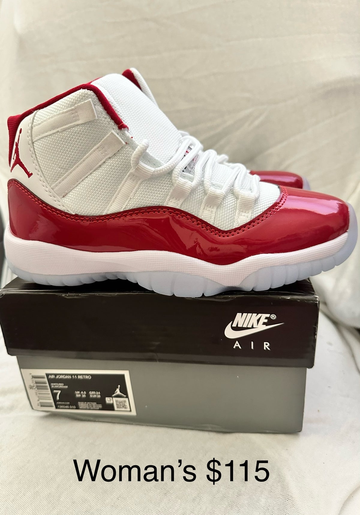 Nike Air Jordan Retro 11 Cherry
