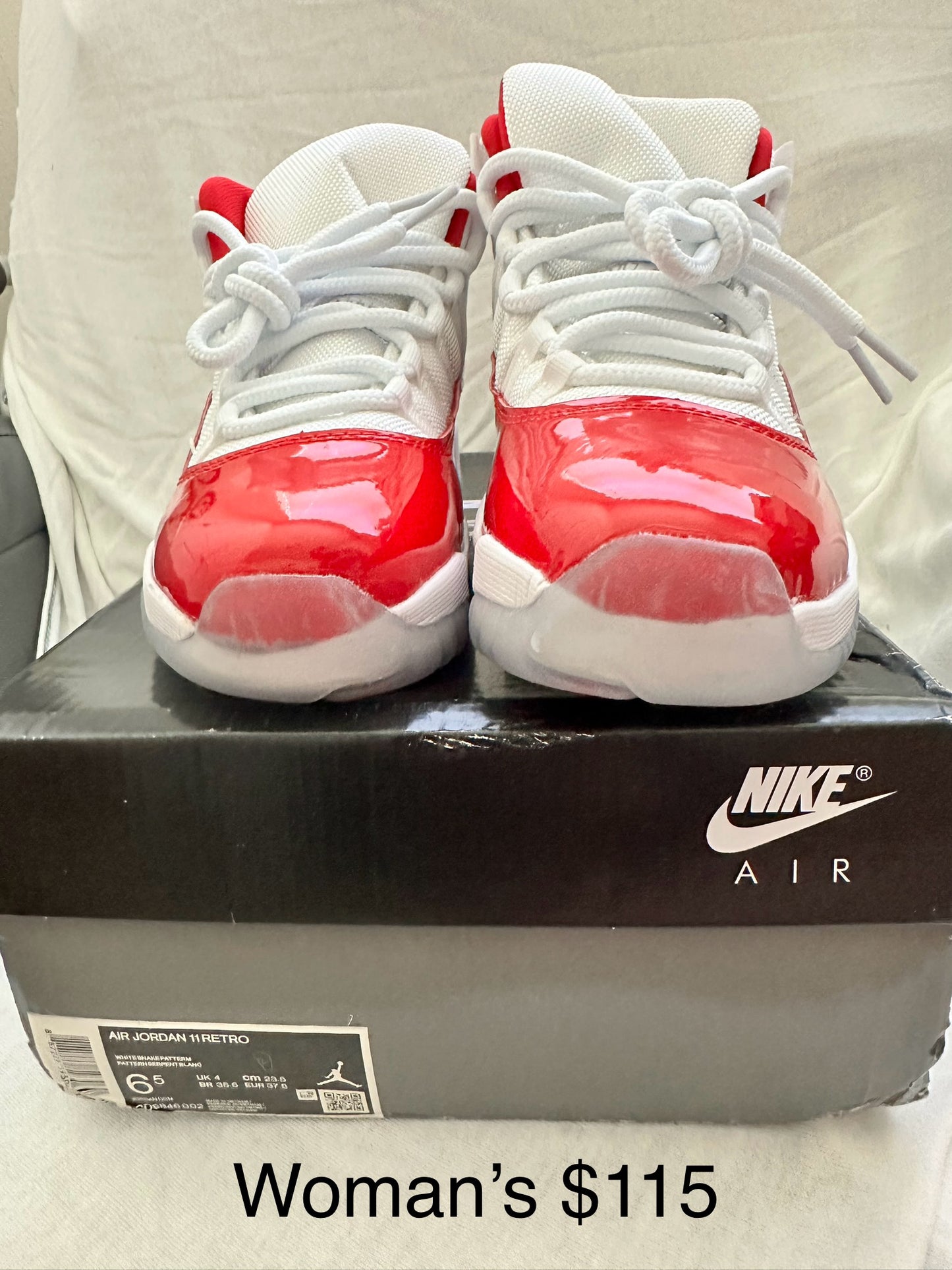 Nike Air Jordan Retro 11 Cherry