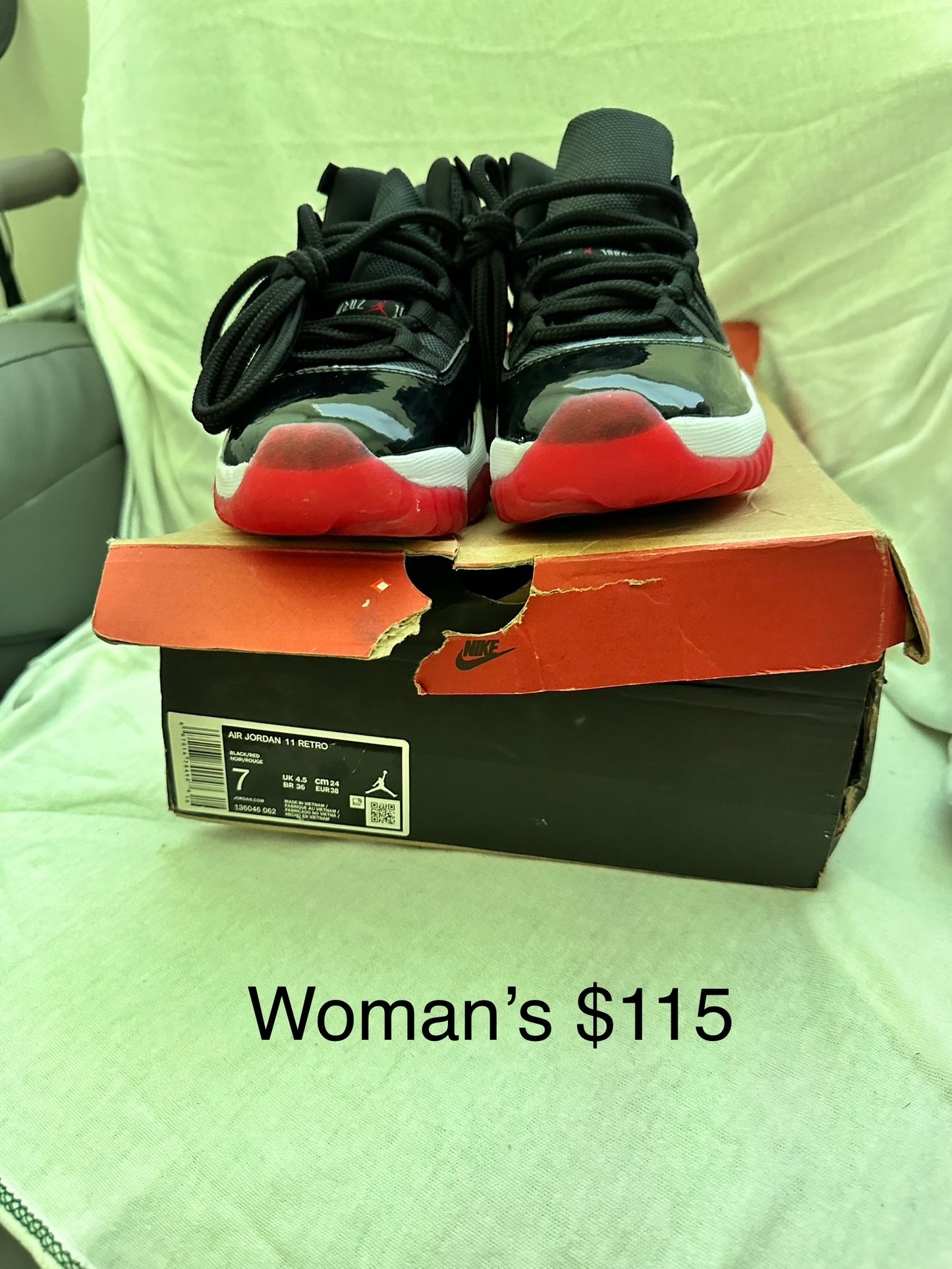 Nike Air Jordan Retro 11 Bred