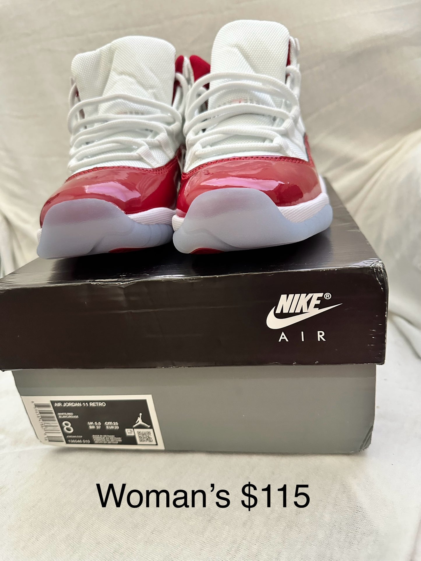Nike Air Jordan Retro 11 Cherry