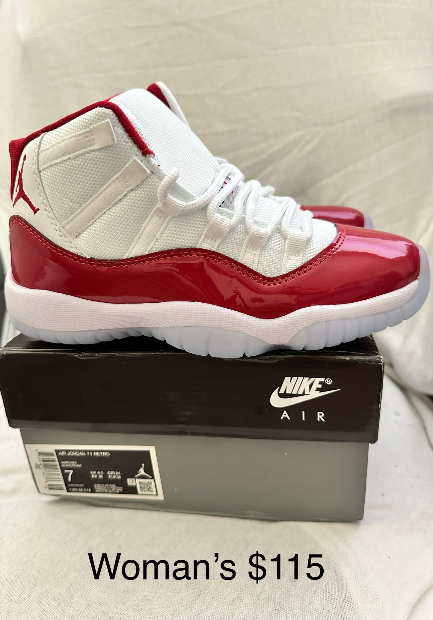 Nike Air Jordan Retro 11 Cherry