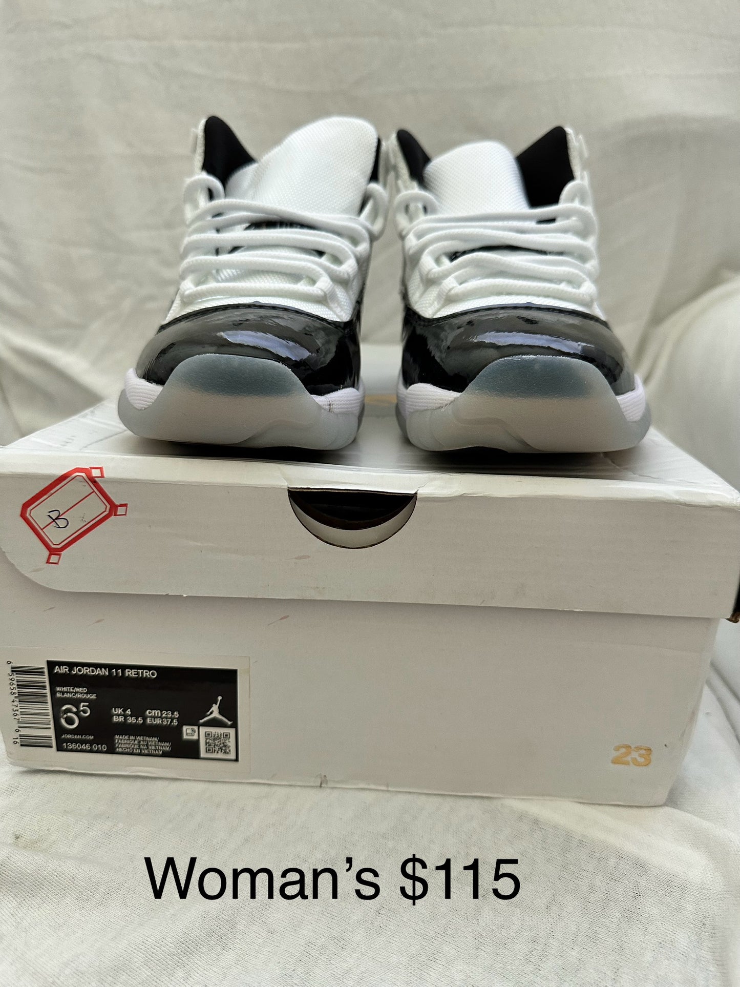 Nike Air Jordan Retro 11 Concord Gold