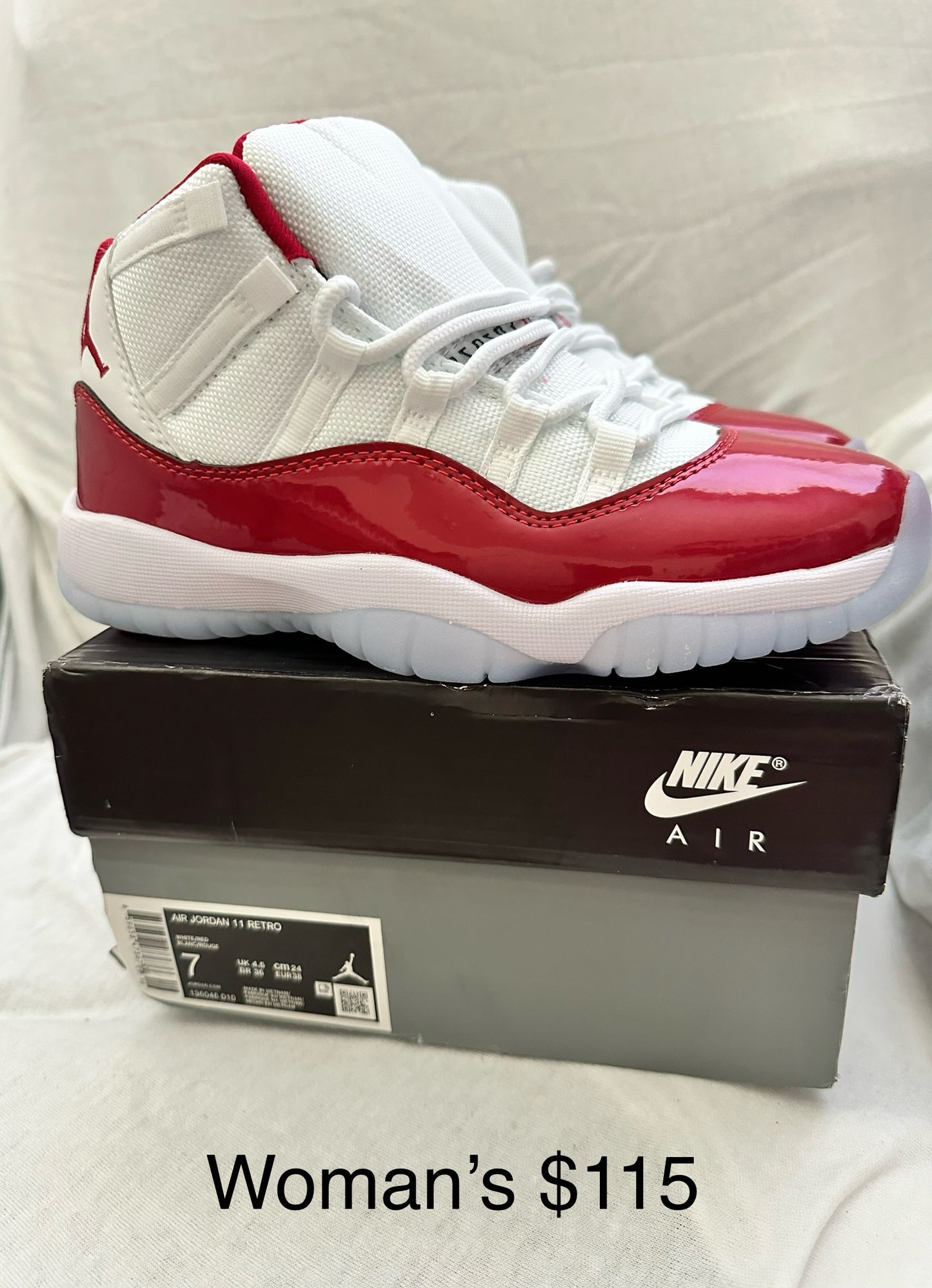 Nike Air Jordan Retro 11 Cherry