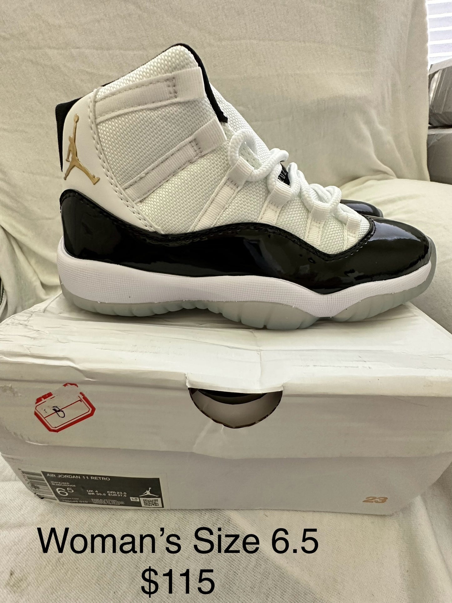 Nike Air Jordan Retro 11 Concord Gold